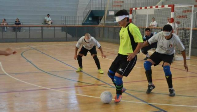 Fútbol para ciegos: la zona Sur ya tiene su primera jornada