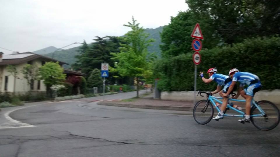 Paraciclismo: tres medallas en el primer día en Brescia