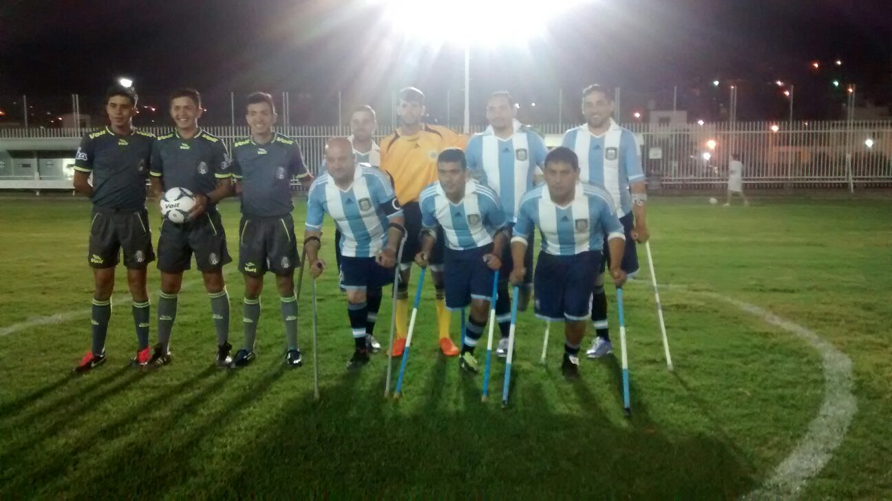 Fútbol para amputados: Argentina ganó sin jugar