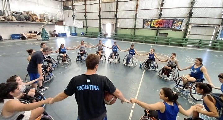 Básquet sobre silla de ruedas: Las Lobas y una nueva concentración